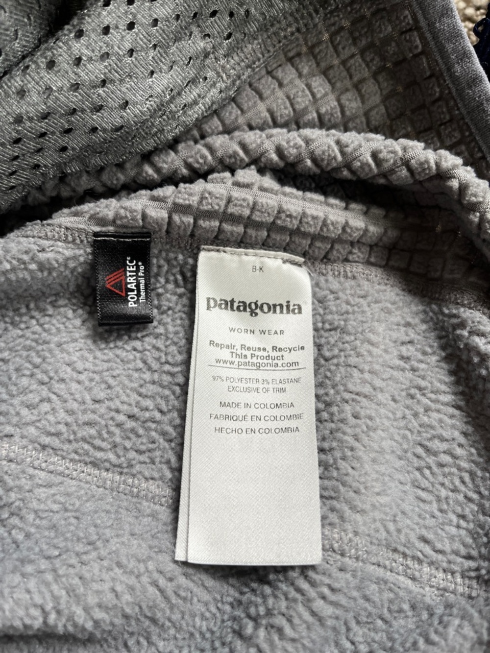 Patagonia R2 Polartec Thermal Pro women's thin gray fleece vest size Small. - Picture 7 of 7